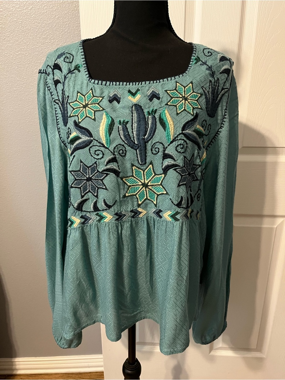 Double D Ranch Embroidered Peasant Blouse